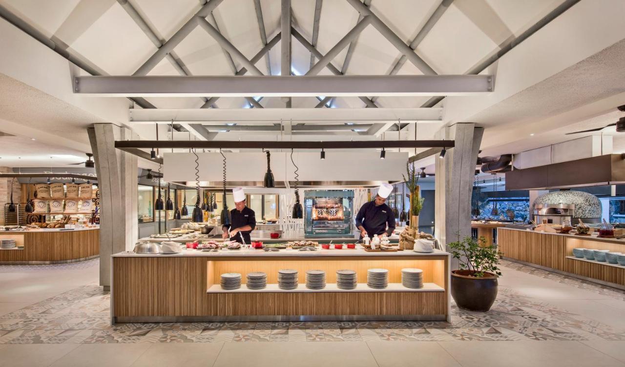 ホテル コンスタンス ベル マール プラージュ ベル・マール エクステリア 写真 The buffet at the airport