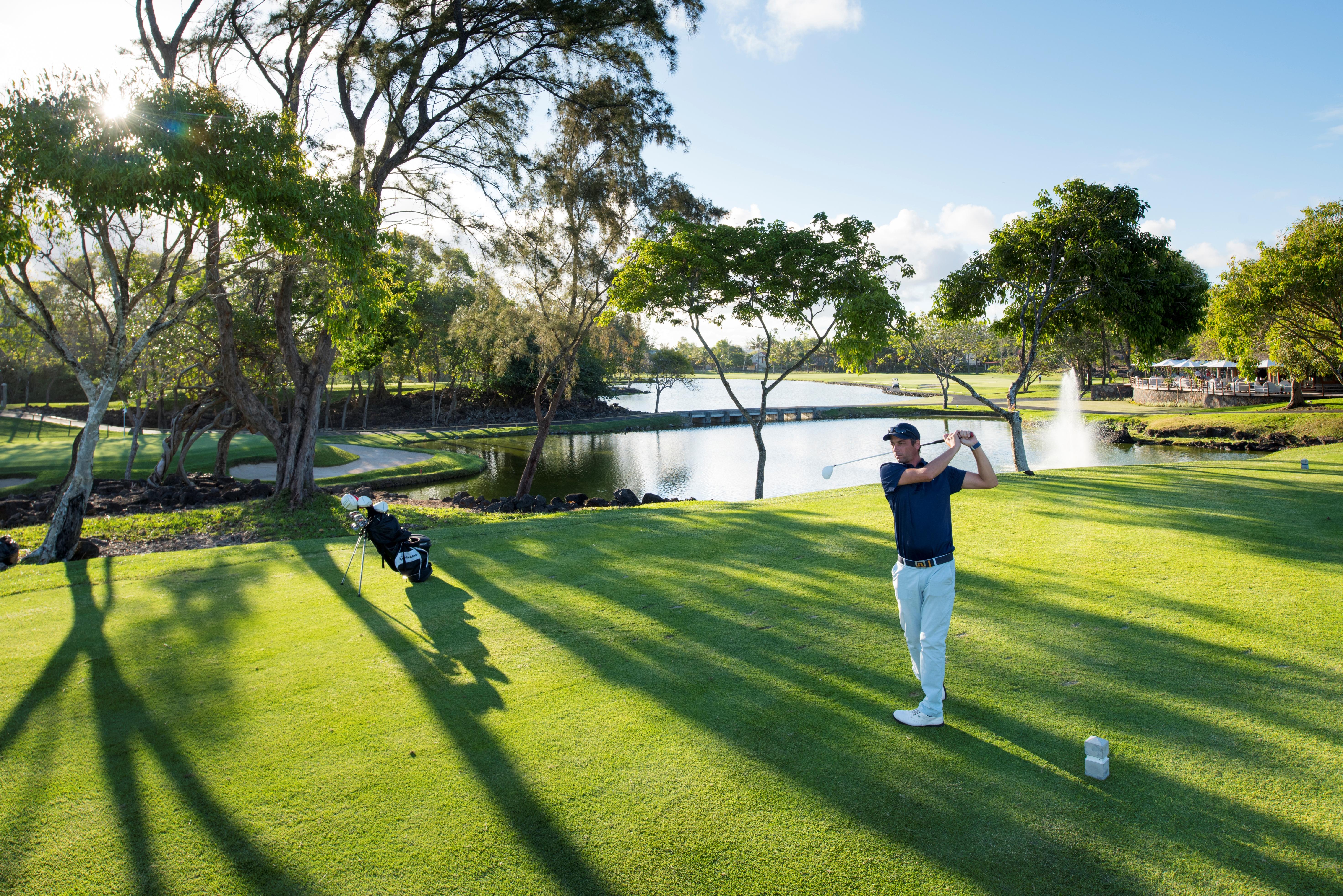 ホテル コンスタンス ベル マール プラージュ ベル・マール エクステリア 写真 Golf at the Sanctuary Cove Resort